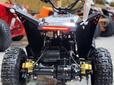 טרקטורון טסלה סייברטראק Tesla Cybertruck