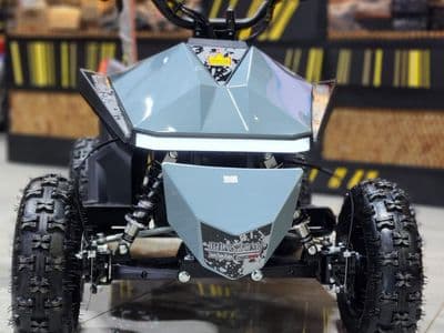 טרקטורון טסלה סייברטראק Tesla Cybertruck