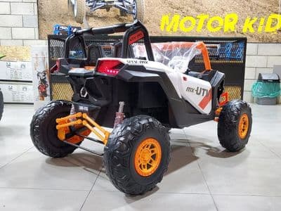 CAN AM X-3 Orange