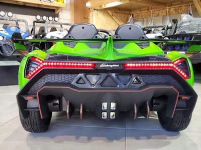 למבורגיני ירוקה 4X4