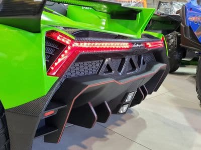 למבורגיני ירוקה 4X4