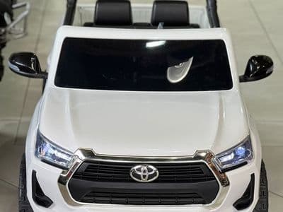טויוטה היילקס לילדים 12v
