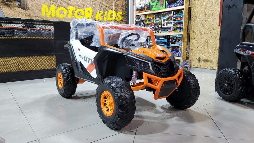 CAN AM X-3 Orange
